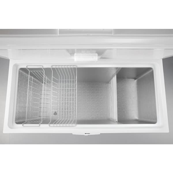 MZC5216LW, Maytag, Garage Ready in Freezer Mode Chest Freezer with  Baskets - 16 cu. ft.
