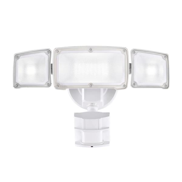 AWSENS 40-Watt 180° White Motion Activated Outdoor Integrated LED Flood Light with 3 Heads and PIR Dusk to Dawn Sensor