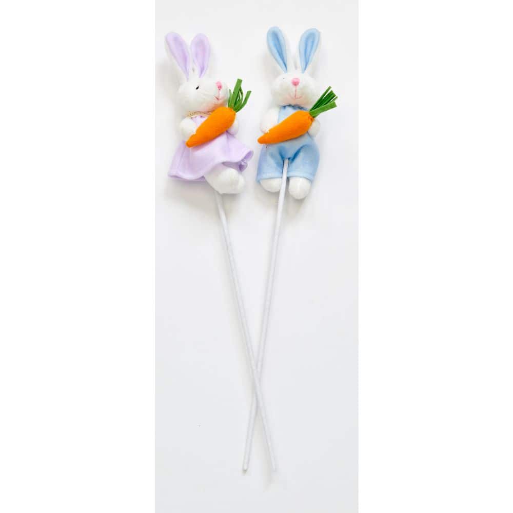 7 in Bunny Holding Carrot on 11 in Stem, Set of 6