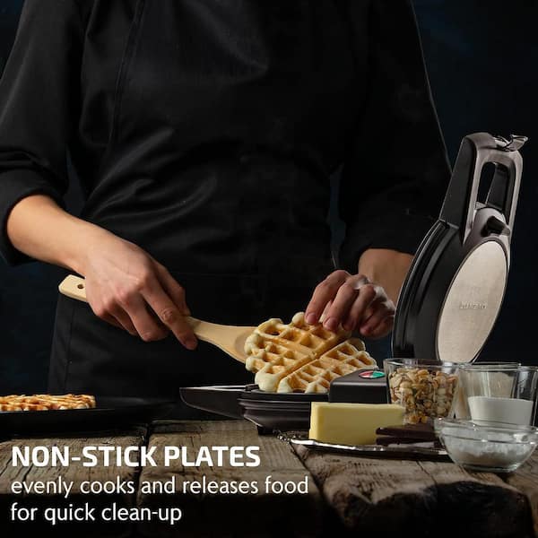 https://images.thdstatic.com/productImages/fbbf233e-f94e-40a8-bc7e-4370389217c7/svn/black-ovente-waffle-makers-wmf1440br-4f_600.jpg