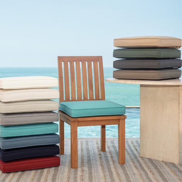 https://images.thdstatic.com/productImages/fbc426cd-4a9f-403b-9068-d67461d27ad1/svn/arden-selections-outdoor-dining-chair-cushions-ah0zf22b-d9z1-e1_600.jpg