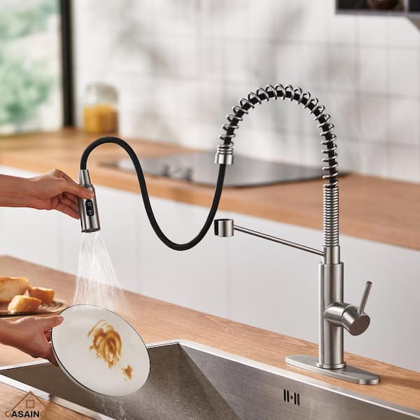Single-Handle Pull Down Sprayer Kitchen Faucet with 3 Function Sprayed in Brushed Nickel