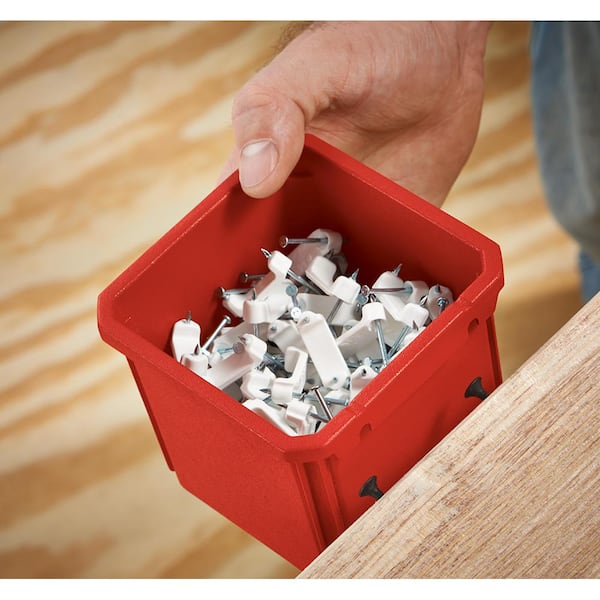 https://images.thdstatic.com/productImages/fbe69e03-1644-44f6-bd9a-df1846404d6c/svn/red-milwaukee-modular-tool-storage-systems-223875-76_600.jpg