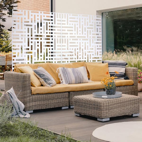 ミラクル 4 ft. x 6.3 ft. White Steel Outdoor Privacy Screen