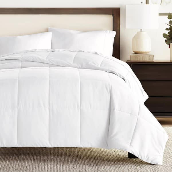 Ultra Soft White Microfiber California King Down Alternative Duvet Insert/ Comforter