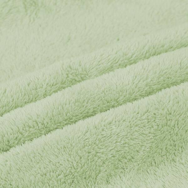 https://images.thdstatic.com/productImages/fbf70817-0e01-422a-b2ec-2560c57e8557/svn/green-jml-bath-towels-fleece-01-9-4f_600.jpg