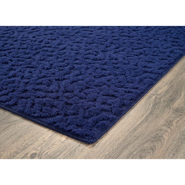 Ivy Navy 3 ft. x 5 ft. Casual Tufted Solid Color Floral Polypropylene Area Rug