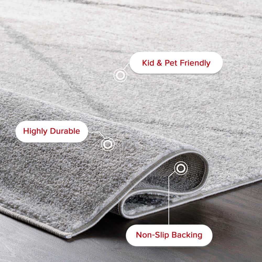 Reversible Rectangular Gray Synthetic 6'7"x9' Easy-Care Rug