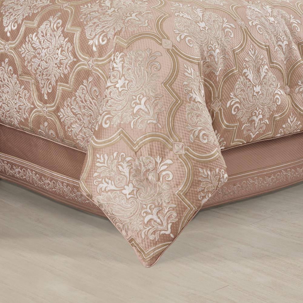 Blush Queen Gathered Embellishment Comforter Set with Shams