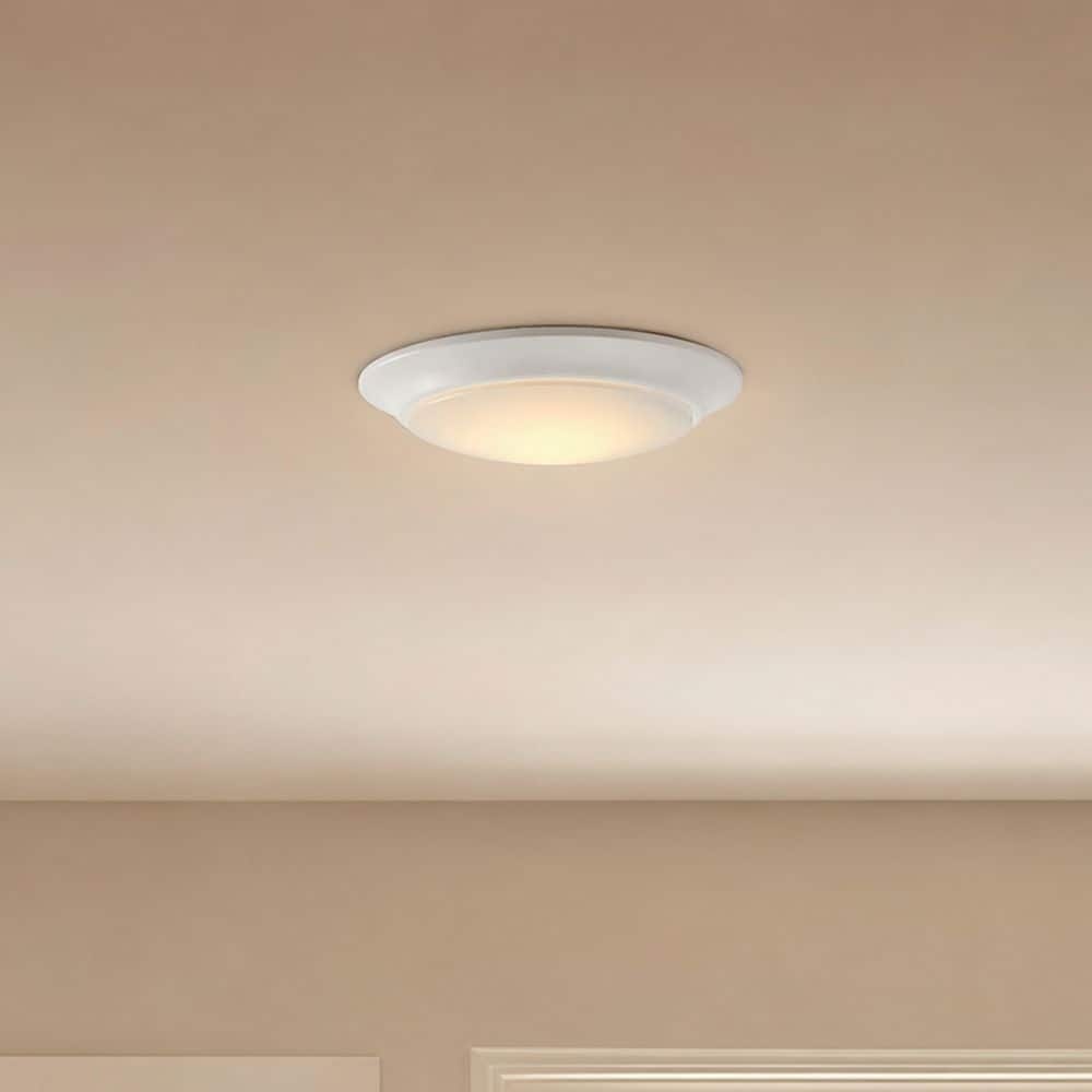 Savoy House 7.5 in. W x 1.3 in. H White Integrated LED Flush Mount