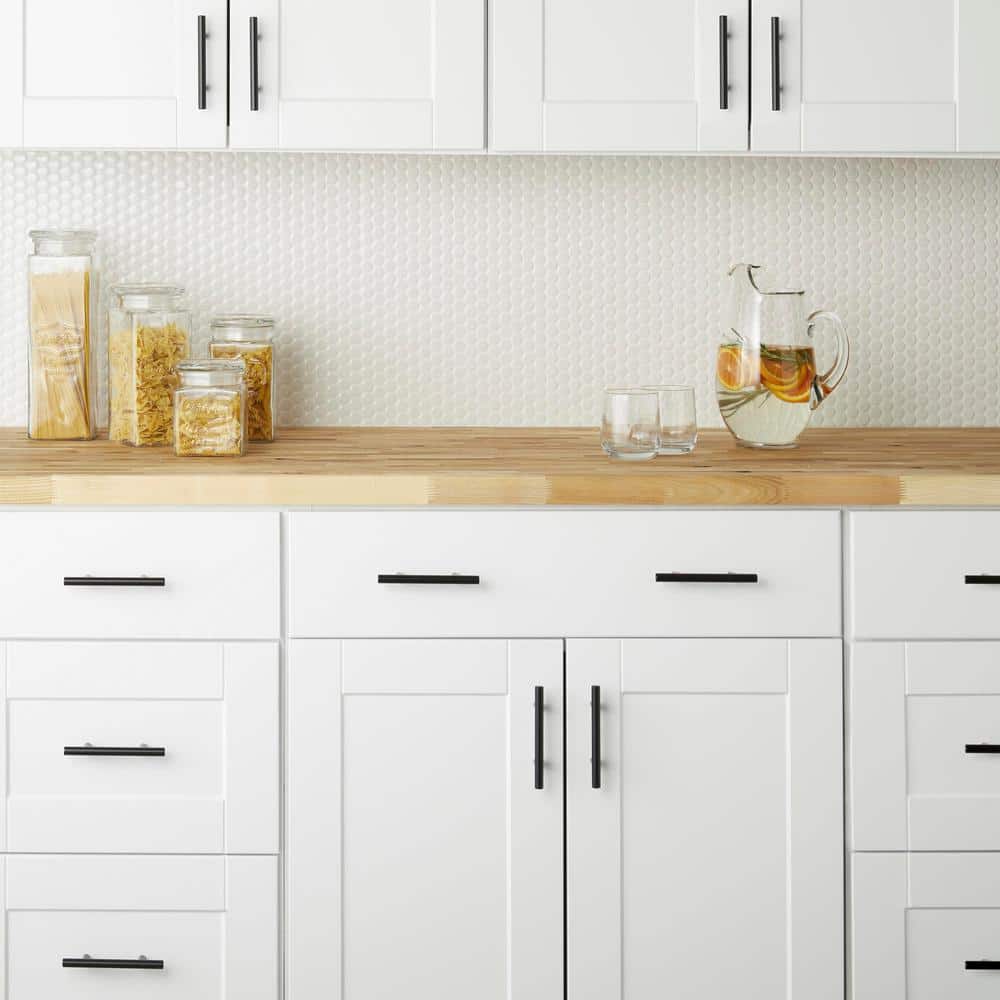 https://images.thdstatic.com/productImages/fc72da2e-a766-4a41-9391-52bd203cecfd/svn/everbilt-drawer-pulls-25xtk10112cswmb-1f_1000.jpg