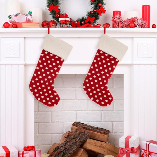 https://images.thdstatic.com/productImages/fc7515d0-2560-46ff-a35b-c1637e35d946/svn/glitzhome-christmas-stockings-2004700049-31_600.jpg