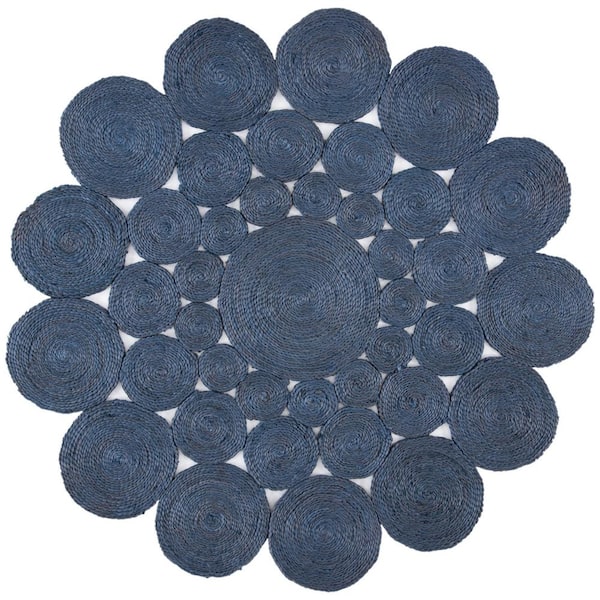 SAFAVIEH Natural Fiber Navy 7 ft. x 7 ft. Woven Floral Round Area Rug
