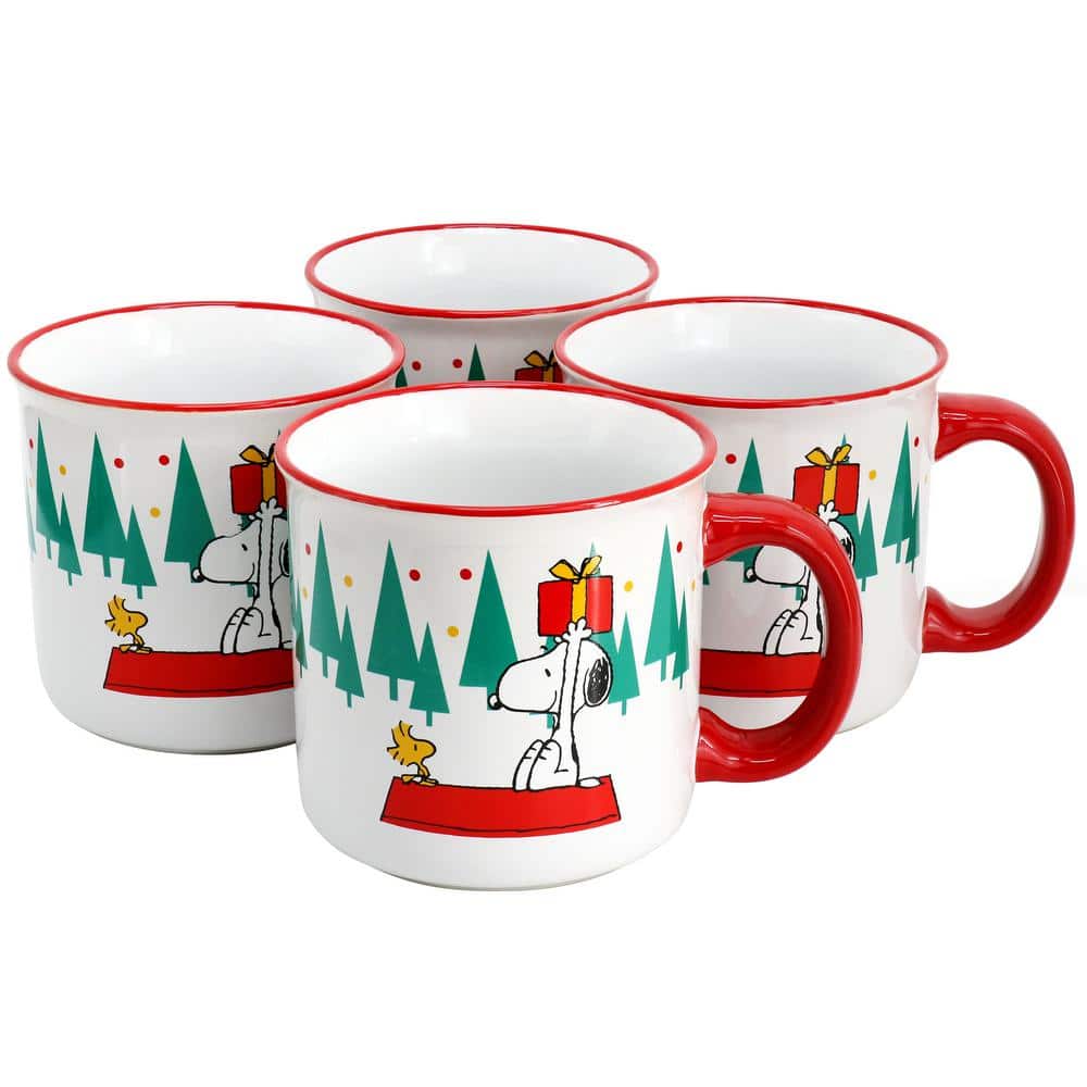 Peanuts Snoopy and Woodstock 4Piece 21oz Stoneware Christmas Tree Mug