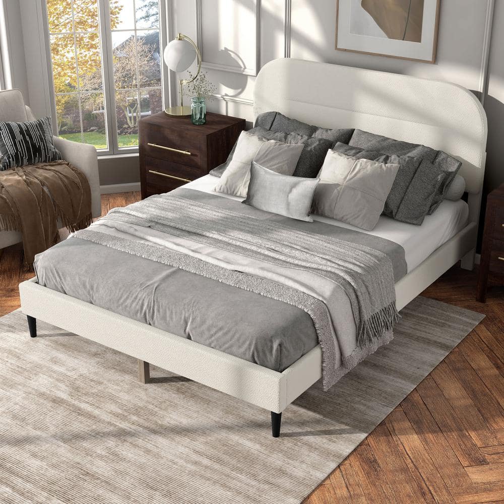 Cream Upholstered Queen Bed with Tufted Headboard and Nailhead Trim