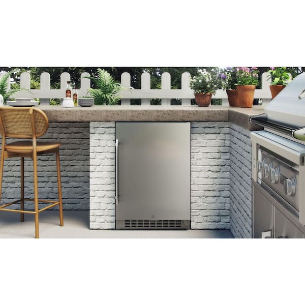EdgeStar 142 Can 24 in. Built-In Outdoor Solid Stainless EdgeStar 142 Can 24 in. Built-In Outdoor Solid Stainless