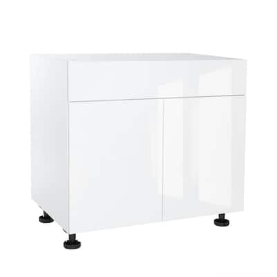 https://images.thdstatic.com/productImages/fcbec6f6-d4ee-4179-ad61-24468c233b73/svn/white-gloss-cambridge-ready-to-assemble-kitchen-cabinets-sa-bus30-wg-64_400.jpg