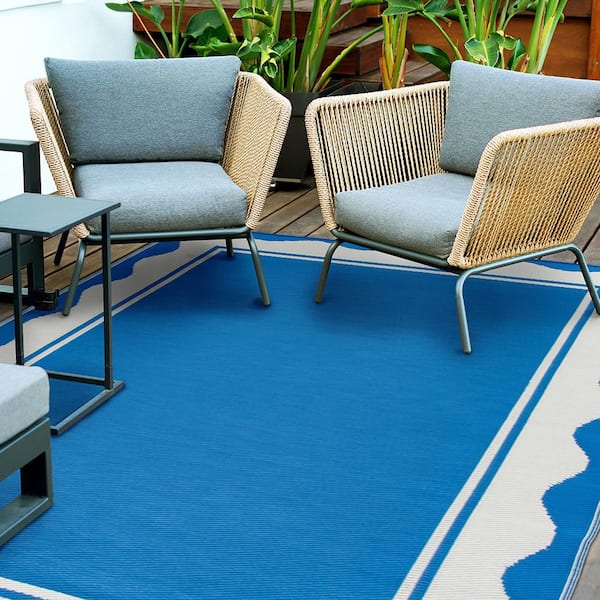 Blue Wave Border 6 ft. x 8 ft. Indoor/Outdoor Area Rug