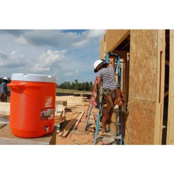 Rubbermaid Commercial Insulated 10 Gal Beverage Container Orange SKU#RCP1610