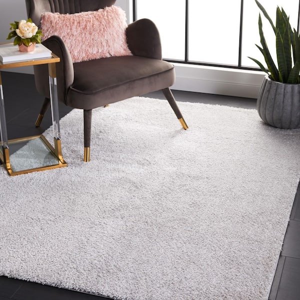 Tahoe 5 ft. x 7 ft. Light Gray Solid Color Area Rug