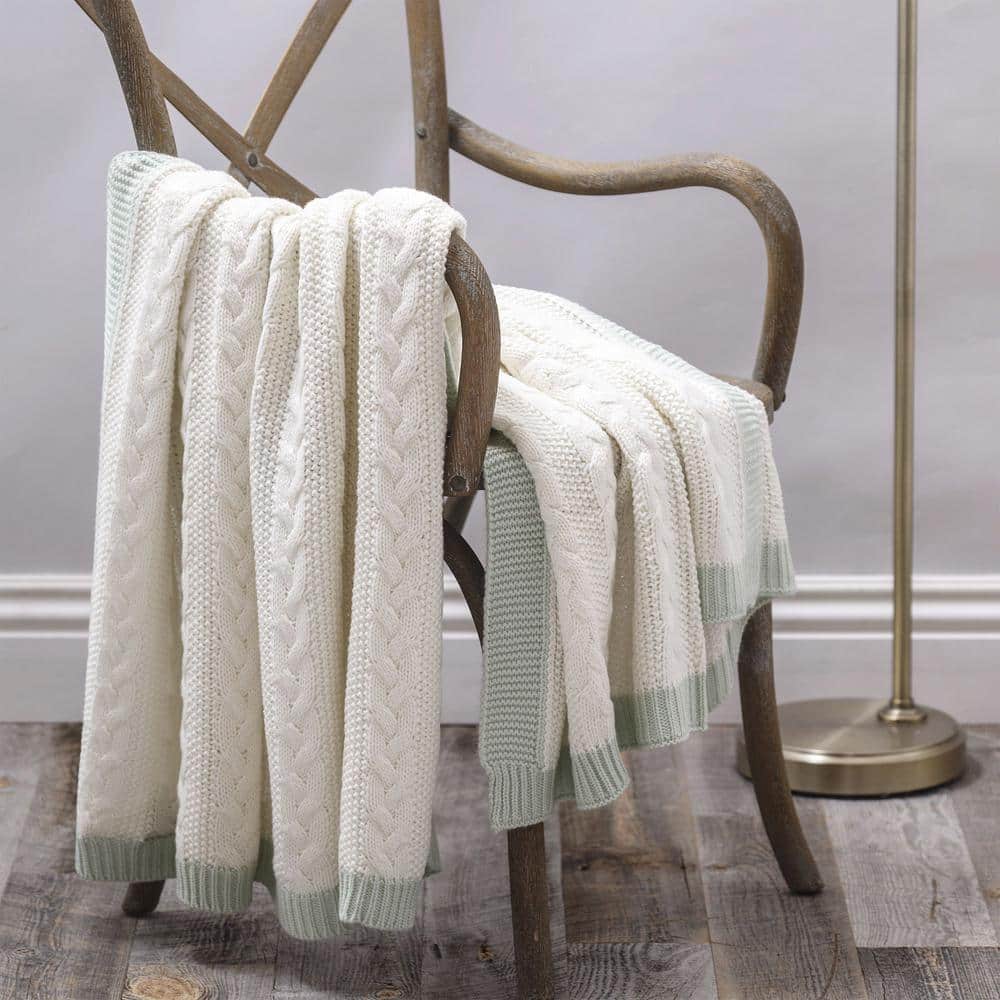 Peppermint Aroma Plush Acrylic 50"x60" Cable Knit Throw Blanket