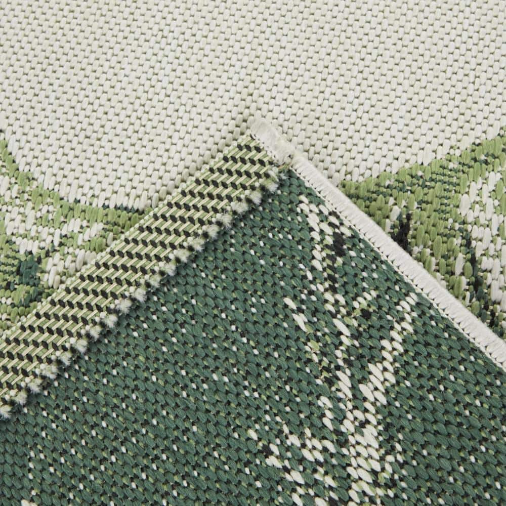 Green and White Floral Braided Synthetic 5' x 7' Area Rug