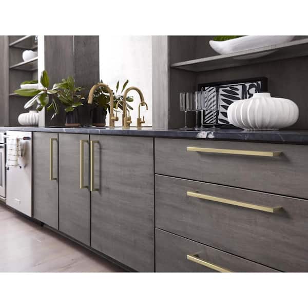 Monument 18 in. (457mm) Modern Golden Champagne Bar Appliance Pull