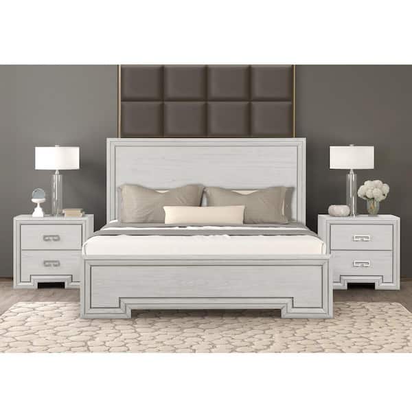 Furniture of America Osurin 3-Piece Rustic White Wood Frame Queen Panel Bedroom Set with Greek Key Pull, Metal Handles, Charger on Nightstand