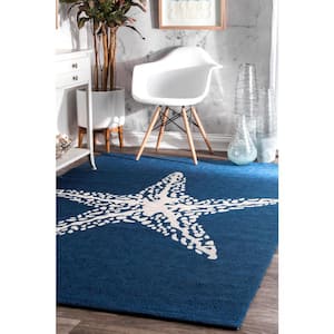 Hand Hooked Marine Indoor/ OutdoorNavy 5 ft. x 8 ft. Indoor/Outdoor Area Rug