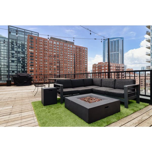 Premium Turf Rug 7 ft. x 10 ft. Green Artificial Grass Rug