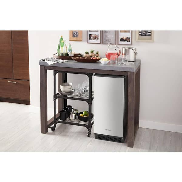 Whirlpool Ice Maker (WUI95X15HZ) - Fingerprint Resistant Stainless Steel Whirlpool Ice Maker (WUI95X15HZ) - Fingerprint Resistant Stainless Steel
