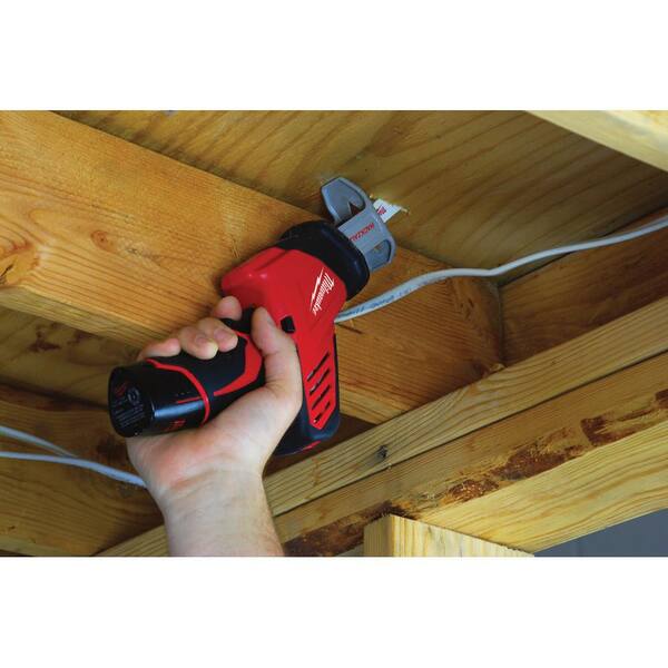 Milwaukee - M12 12V Lithium-Ion Cordless Combo Kit (5-Tool) W/ (3) 1.5Ah Batteries, Charger & Tool Bag