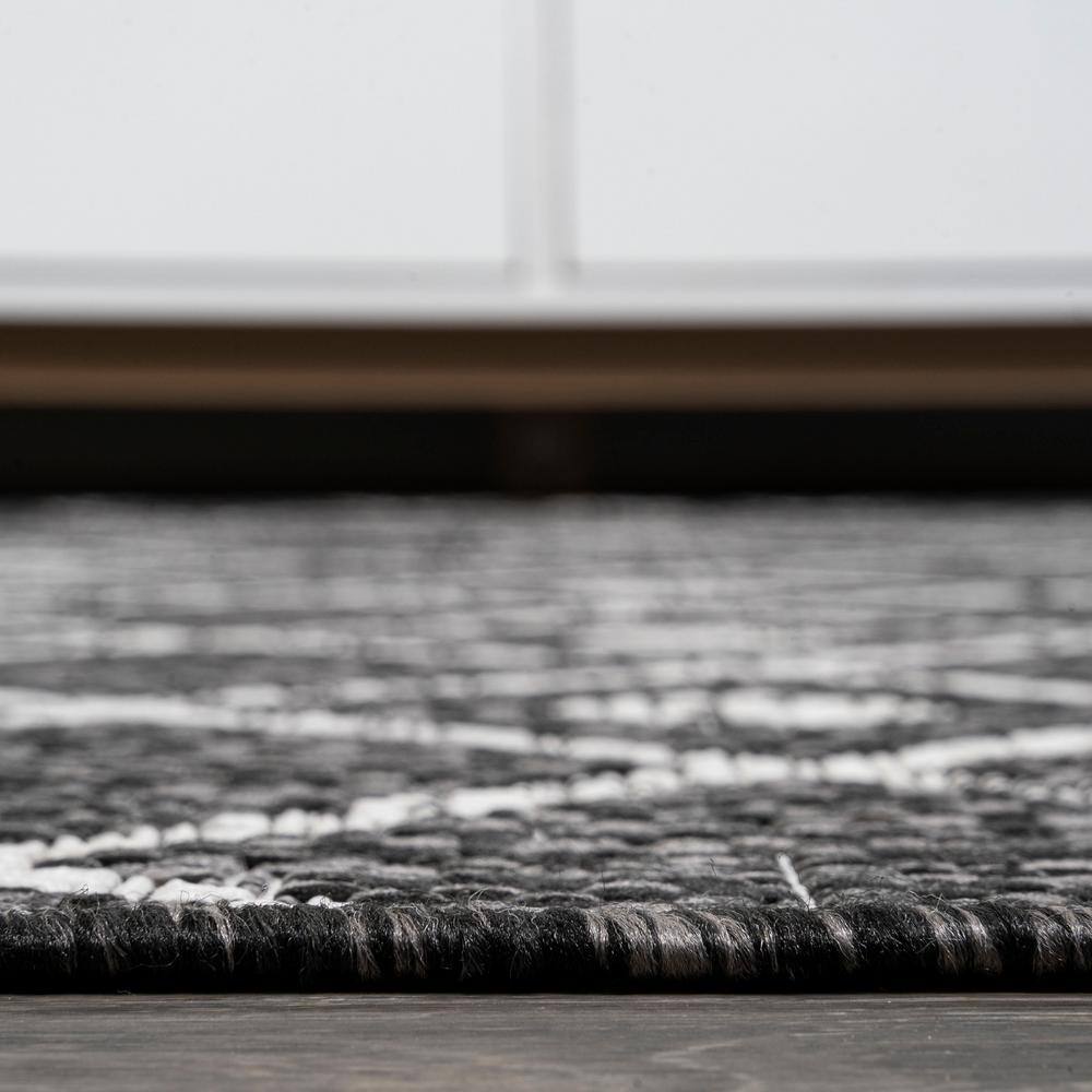 Black and Ivory Geometric Bohemian Indoor/Outdoor Rug