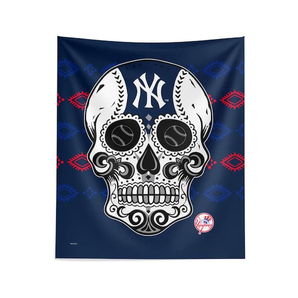 THE NORTHWEST GROUP MLB Yankees Candy Skull Printed Wall Hanging