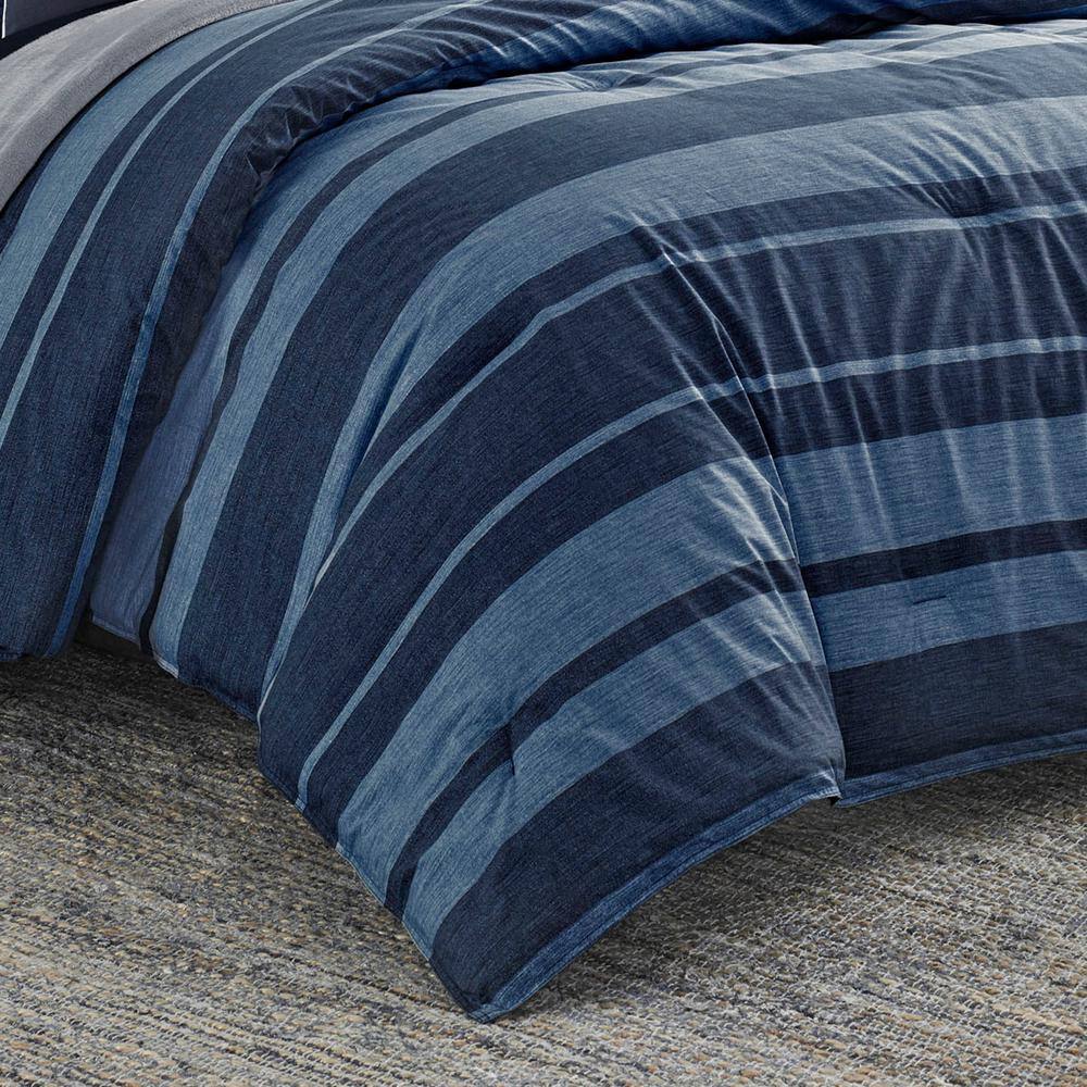 Bali Bliss Twin Reversible Cotton Comforter Set in Navy