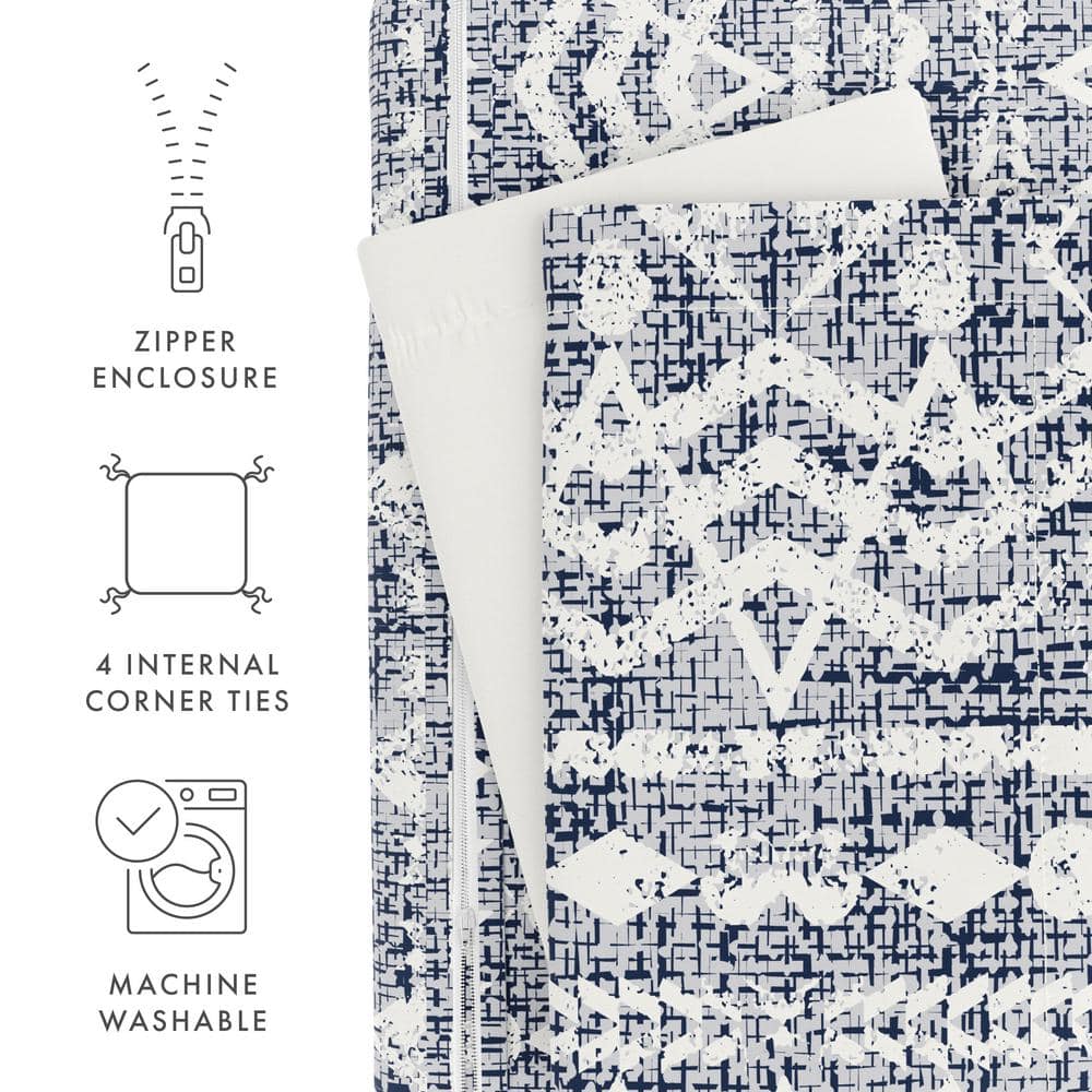 Navy and White Geometric Print King/CalKing Duvet Cover Set