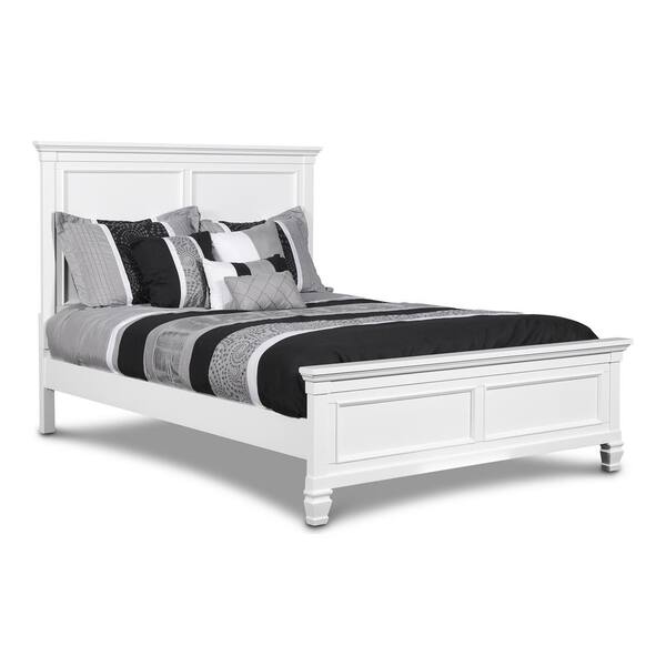 NEW CLASSIC HOME FURNISHINGS Tamarack White Wood Frame Full Panel Bed ...