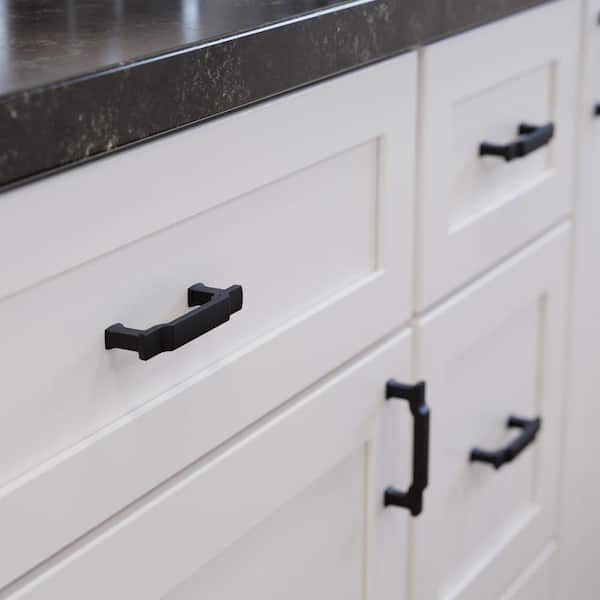 Scalloped Footing 3 in. (76 mm) Classic Matte Black Cabinet Drawer Pull