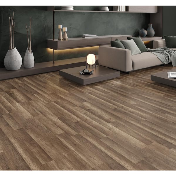 TrafficMaster Grey Oak 7 mm T x 8 in. W Laminate Wood Flooring (23.9 sqft/case)