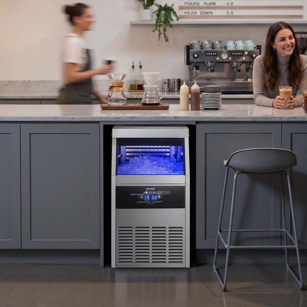 15.94 in. W Commercial Ice Makers 130 lbs./24 H Ice Machine Freestanding with 30 lbs. Storage Full Size Cubes Silver