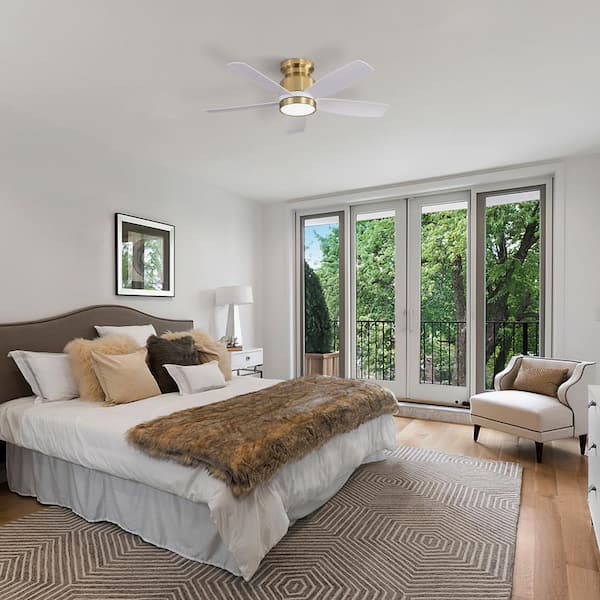 42 in.Indoor White Flush Mount Ceiling Fans with LED Light 18W and Remote Control 5 ABS Fan Blades