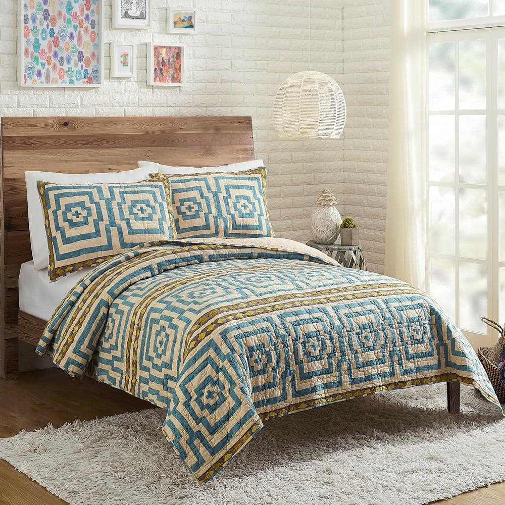 Hypnotic Blue and White Cotton Full Quilt Set
