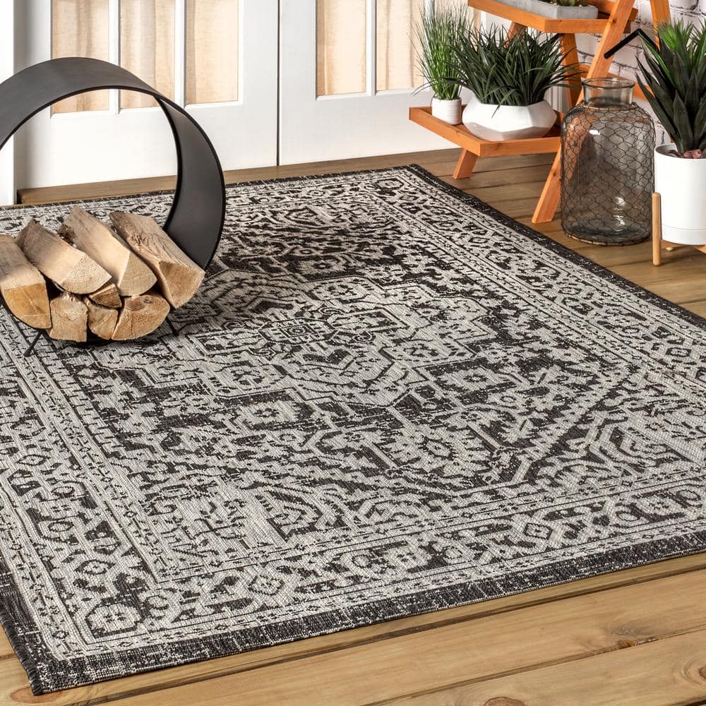 JONATHAN Y Sinjuri Medallion Gray/Black 5 ft. 3 in. x 7 ft. 7 in ...
