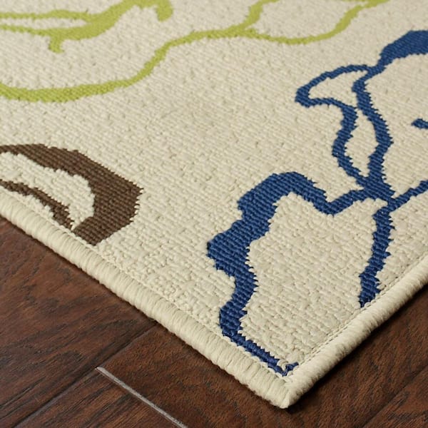 Green, Ivory 7 ft. x 10 ft. Loomed Polypropylene Rectangle Indoor/Outdoor Area Rug