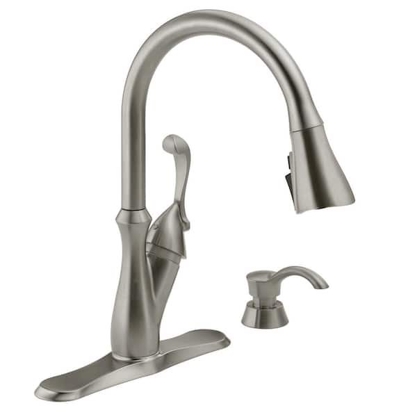 Delta Arabella Single Handle Pull-Down Sprayer Kitchen Faucet with ShieldSpray Technology in Stainless