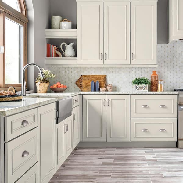 BEHR PREMIUM 1 gal. #PWN-20 Whipping Cream Semi-Gloss Enamel