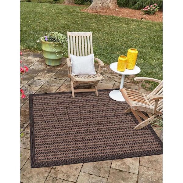 Outdoor Checkered Black 6' 0 x 6' 0 Square Rug