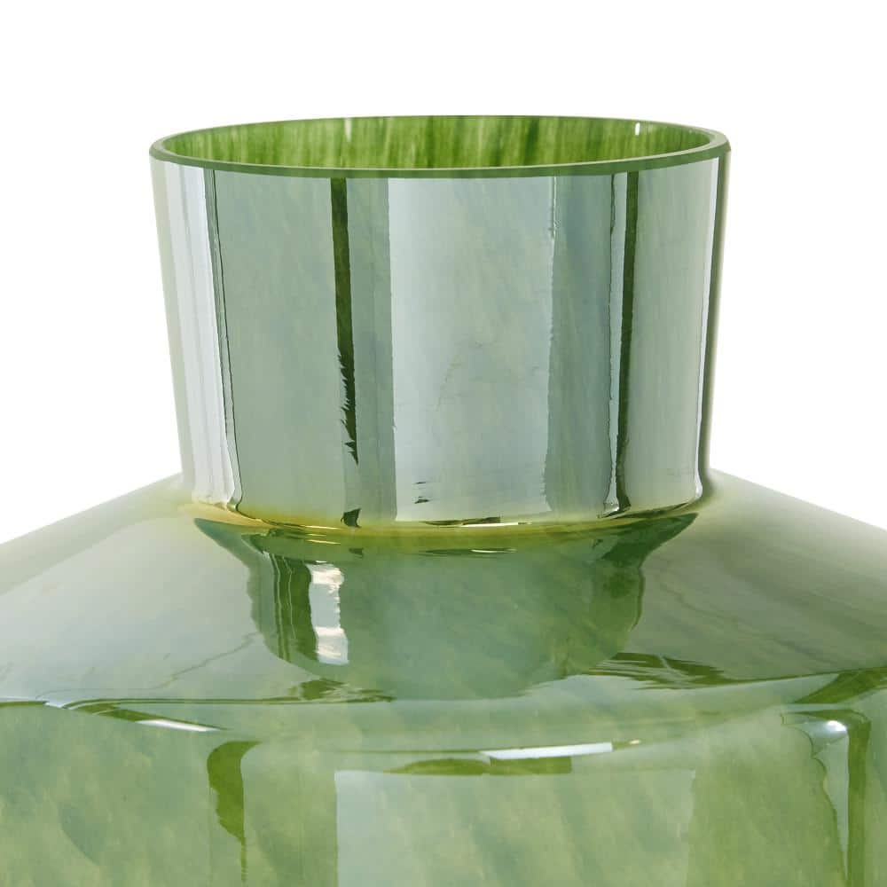 Sleek Spring Green 13.25'' Glass Bouquet Table Vase