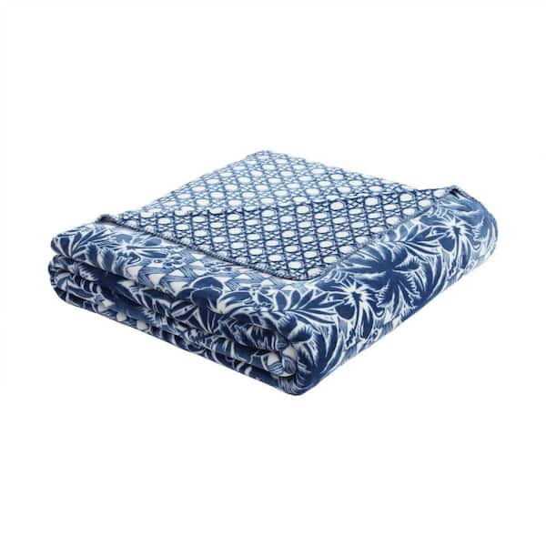 Tommy Bahama Lanikai Fronds 1-Piece Blue Coco Flannel King Blanket