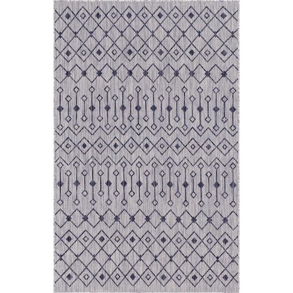 Unique Loom Gray/Charcoal Tribal Trellis Outdoor 4 ft. x 6 ft. Area Rug